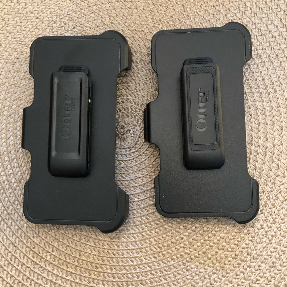 Otterbox phone case clip on